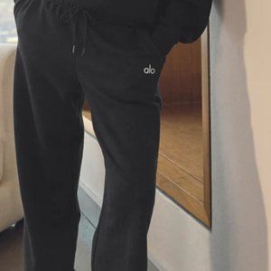 Accolade Straight Leg Sweatpant